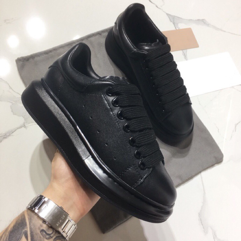 Image of 2022 Designer Casual Shoes For Women And Men Lace Up Genuine Leather Flat Black Red Pink Daily Lifestyle Skateboarding shoe Sneaker size 35-44
