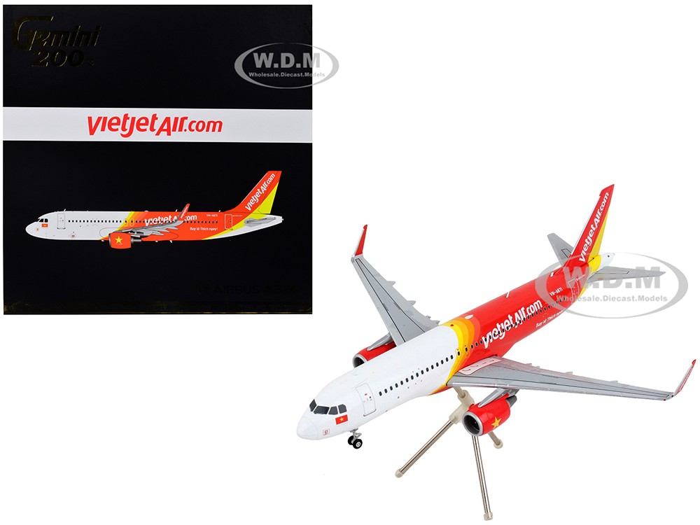 Image of Airbus A320 Commercial Aircraft "VietJet Air" White and Red "Gemini 200" Series 1/200 Diecast Model Airplane by GeminiJets
