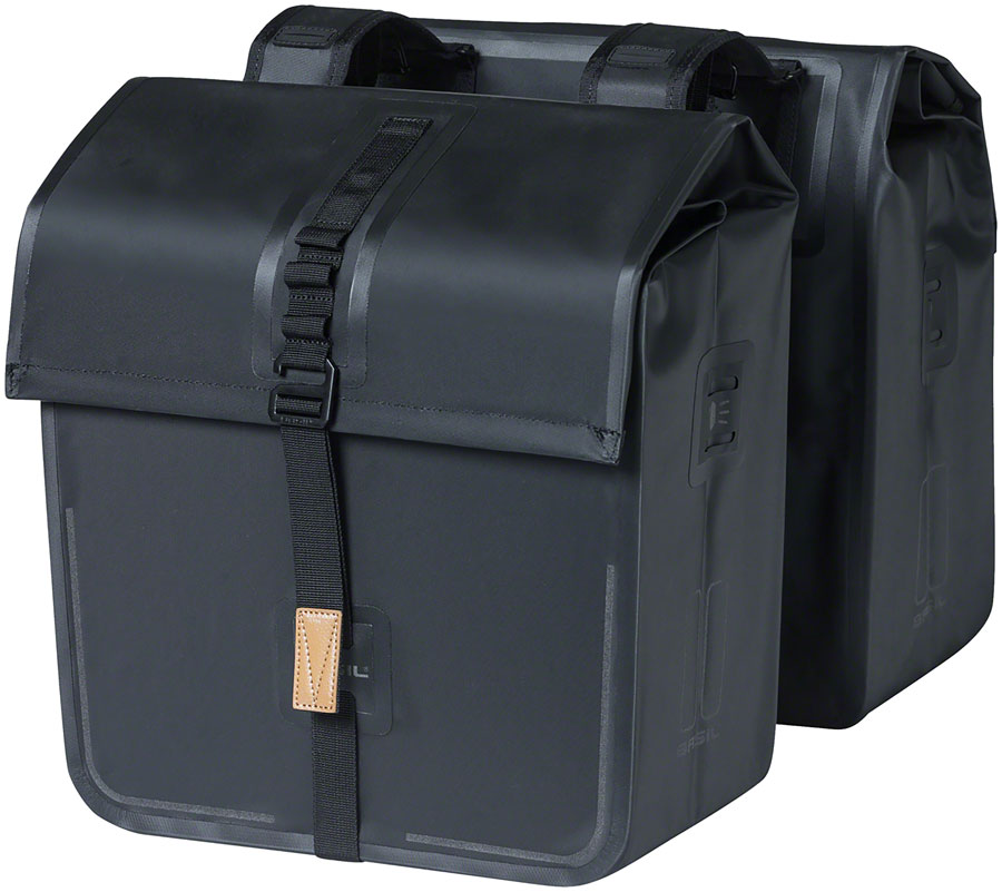 Image of Basil Urban Dry Double Pannier