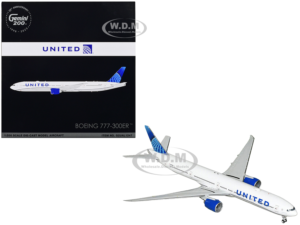 Image of Boeing 777-300ER Commercial Aircraft "United Airlines" White with Blue Tail "Gemini 200" Series 1/200 Diecast Model Airplane by GeminiJets