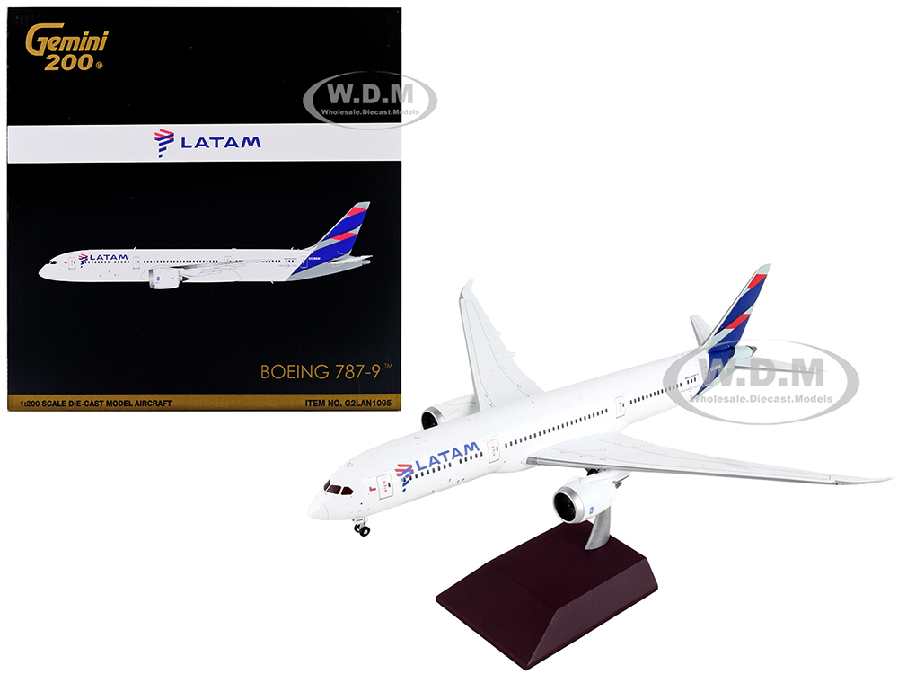 Image of Boeing 787-9 Commercial Aircraft "LATAM Airlines" White with Blue Tail "Gemini 200" Series 1/200 Diecast Model Airplane by GeminiJets