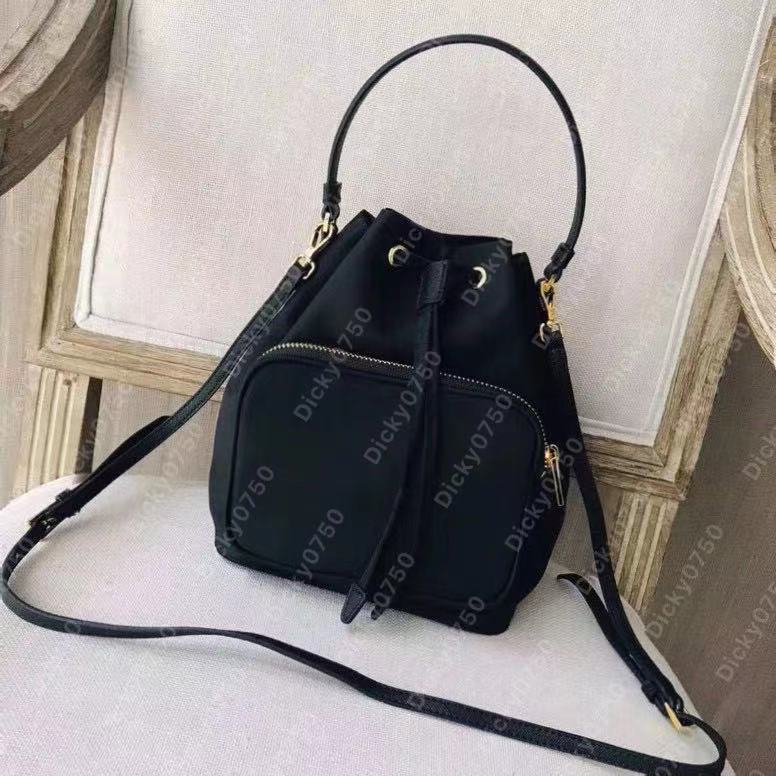 Image of Designers Drawstring bags luxury Bucket bag mini handel handbags Canvas pouch women lady messenger bag satchel chain shoulder Purse Designer