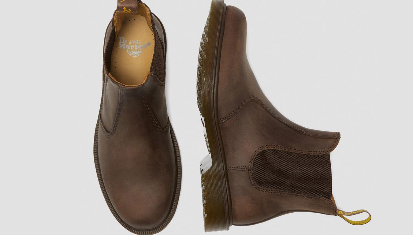 Image of Dr Martens 2976 Leather Chelsea Boots HU