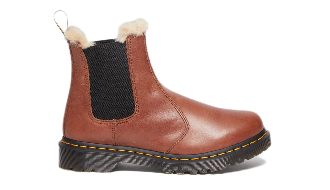 Image of Dr Martens 2976 Leonore Faux Fur Lined Chelsea Boot HR