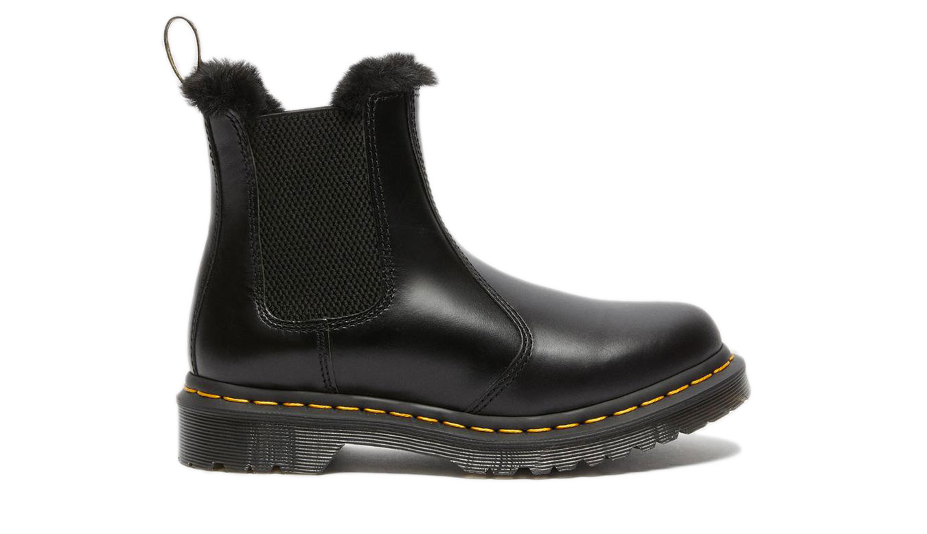 Image of Dr Martens 2976 Leonore Faux Fur Lined Chelsea Boot PL