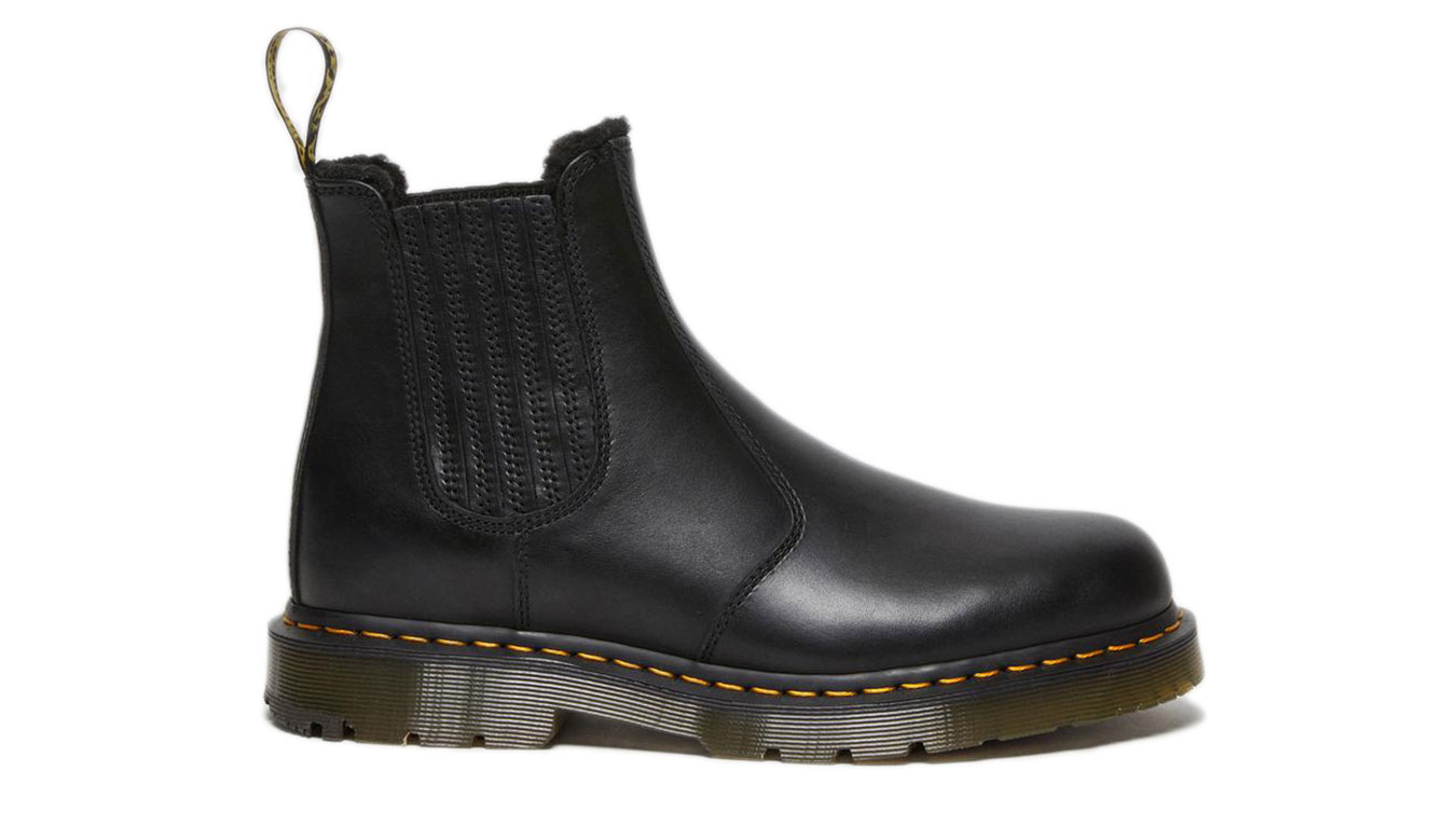 Image of Dr Martens 2976 Wintergrip Leather Chelsea Boot IT