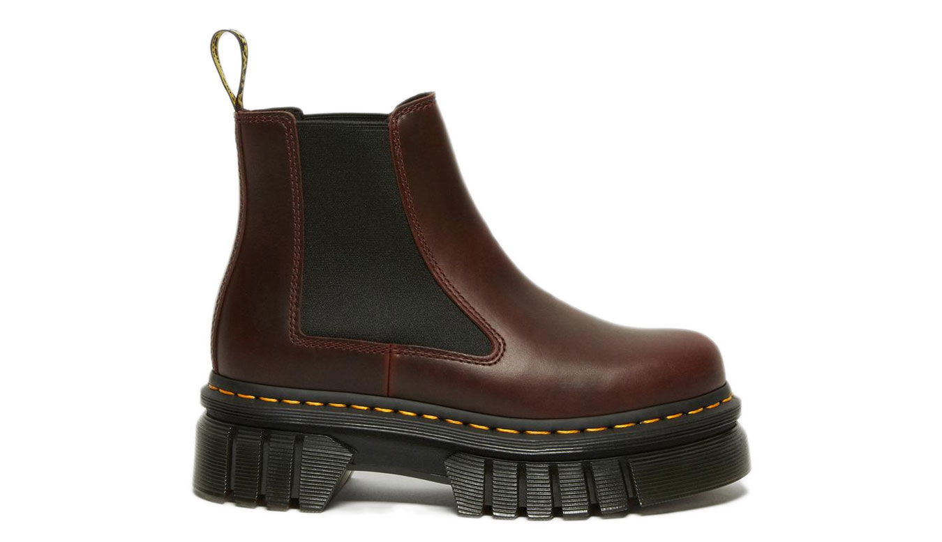 Image of Dr Martens Audrick Leather Platfrom Chelsea Boots Brando ESP