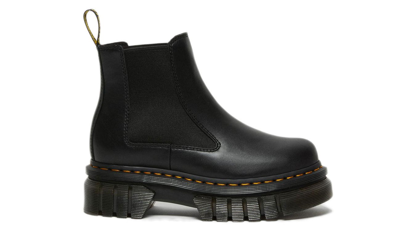 Image of Dr Martens Audrick Leather Platfrom Chelsea Boots US