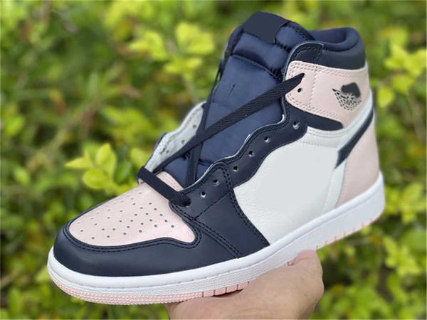Image of ENSP 738186518 2021 authentic 1 high og bubble gum atmosphere outdoor shoes banned fearless gold toe white laser pink patent obsidian men women sports snea