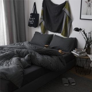 Image of ID 1312538411 Bedding Set (various designs)