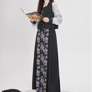 Image of ID 1312549412 Long-Sleeve Mandarin Collar Floral Blouse / Pleated Panel Maxi A-Line Skirt / Square Neck Plain Vest / Set