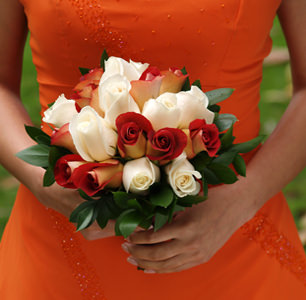 Image of ID 495070452 6 Bridal Bouquets White Roses