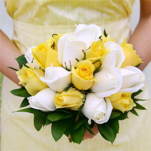 Image of ID 495070486 6 Bridal Bouquets Yellow Roses