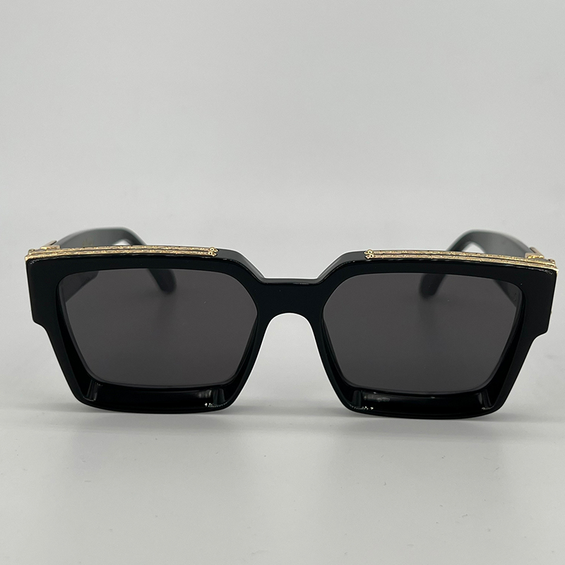 Image of Millionaire Designer Sunglasses for men and women Classic square full frame Vintage 1165 11 Shiny Gold Metal UV Protection Functional Desig