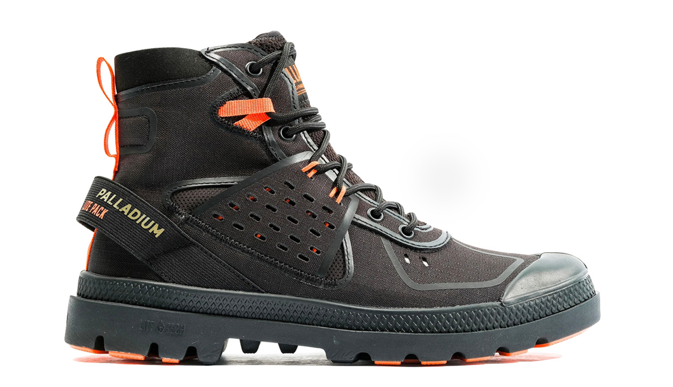 Image of Palladium Pampa Lite + Pack Black CZ