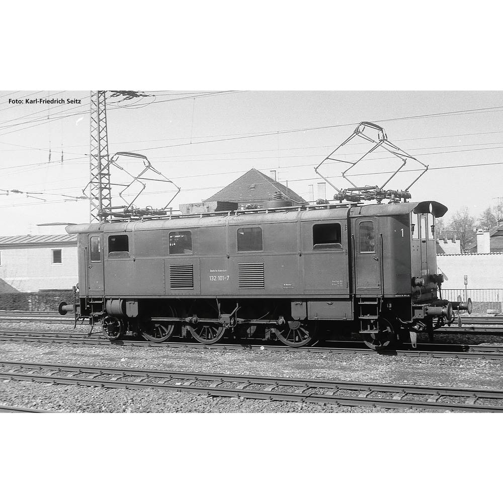 Image of Piko H0 51416 H0 series 132 electric locomotive of DB
