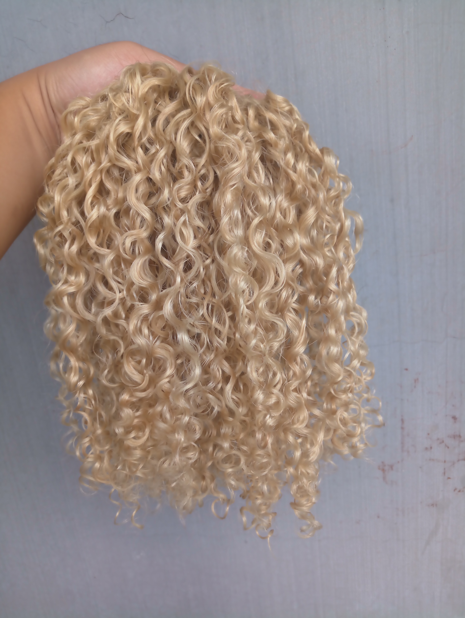 Image of Strong Chinese Virgin Remy Curly Hair Weft Human Top Extensions blonde 613# Color 100g one bundle