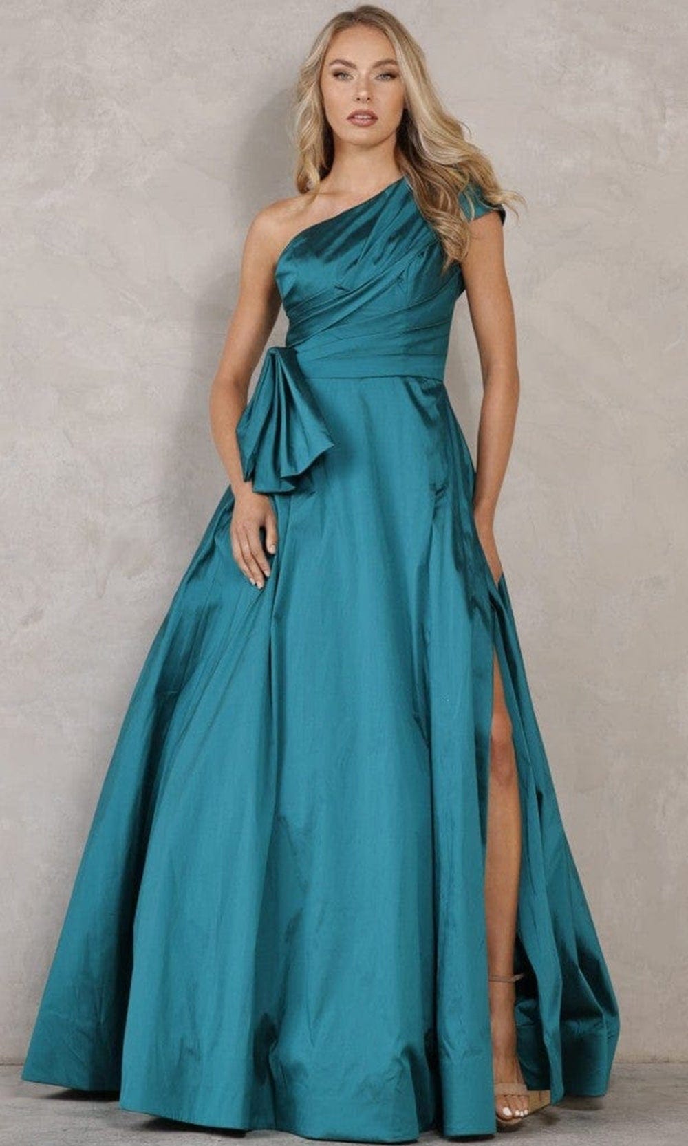 Image of Terani Couture 2021E2779 - Asymmetrical Long Gown