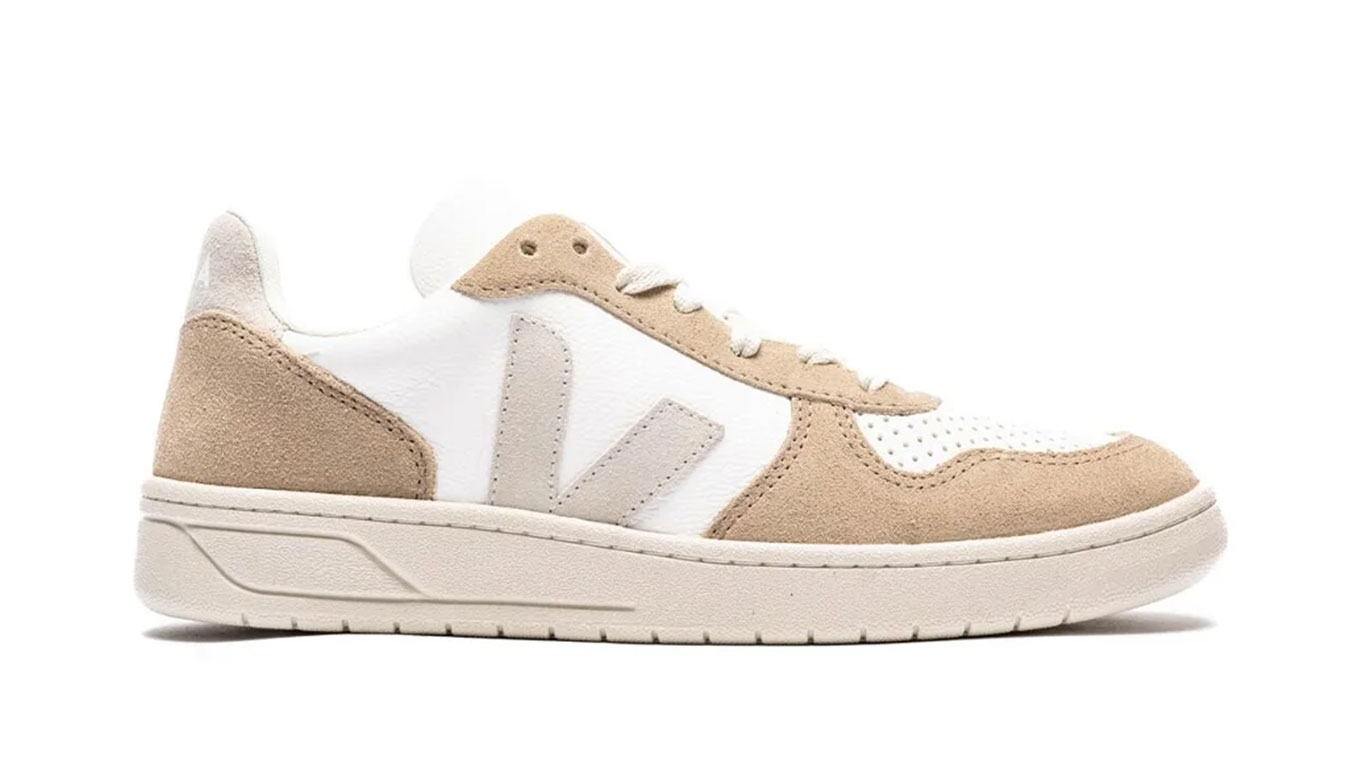 Image of Veja V-10 CHROMEFREE LEATHER WHITE NATURAL SAHARA SK