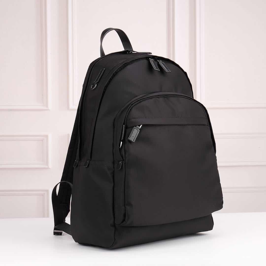 Image of Wholesale classic waterproof nylon large capacity backpack Oxford fashion retro men&#039s notebook backpack fashion thin travel bag sports mount