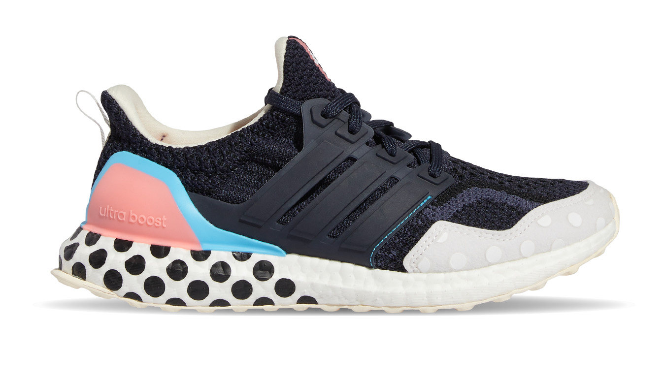 Image of adidas Ultraboost 5 DNA FR