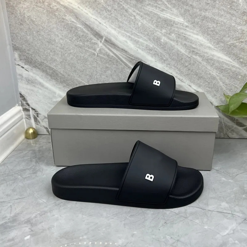 Image of wholesale 24ss pairs designer slippers sandal mens womans summer outdoor pantoufle Non-Slip sliders black multicolor ladys beach sandals sho
